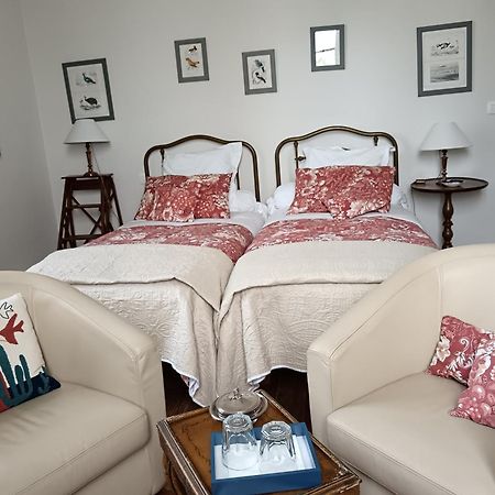 Bed and Breakfast Castel La Bergerie Laglorieuse Esterno foto