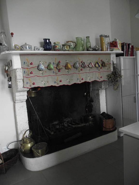 Bed and Breakfast Castel La Bergerie Laglorieuse Esterno foto